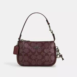 🍷🍓 NWT Coach Nolita 15 🍒🍷